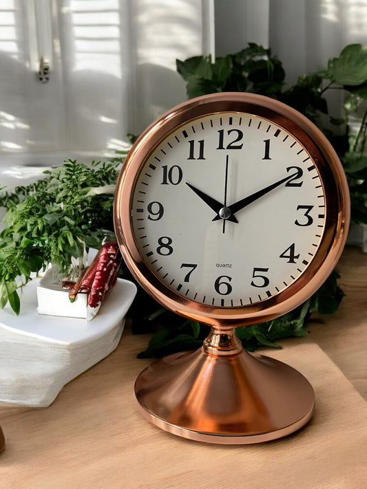 Metal Minimal Bakır Masa Saati